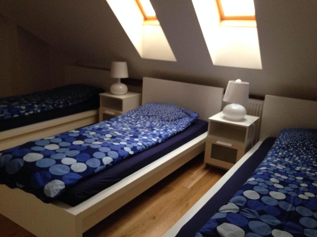 Onefam Miru Hostel Praag Kamer foto