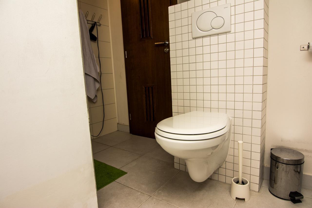 Onefam Miru Hostel Praag Buitenkant foto