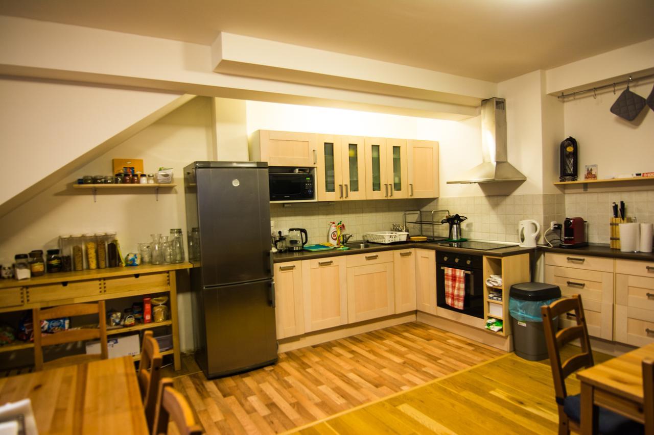 Onefam Miru Hostel Praag Buitenkant foto
