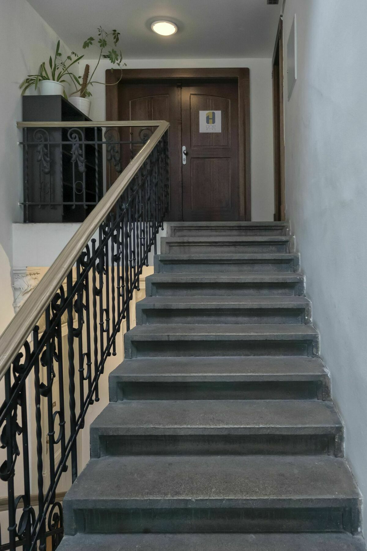 Onefam Miru Hostel Praag Buitenkant foto