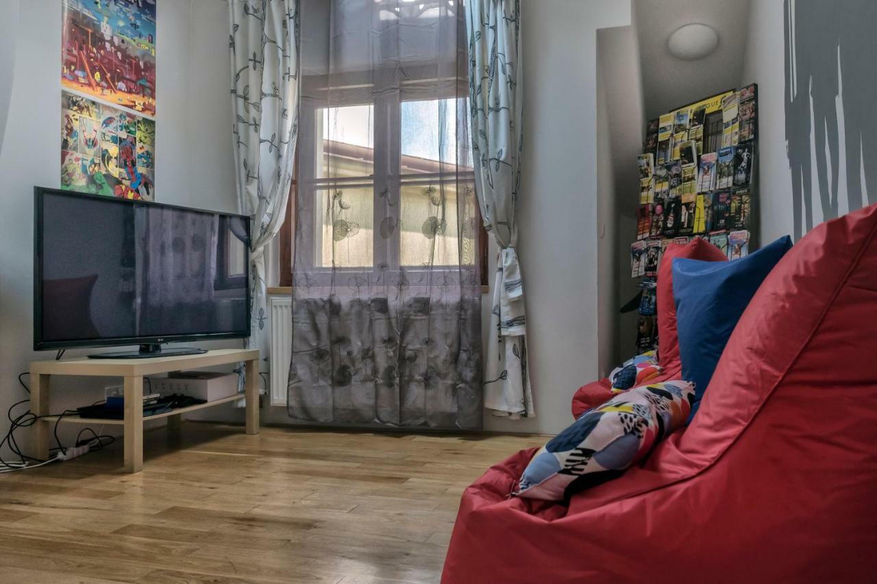 Onefam Miru Hostel Praag Buitenkant foto